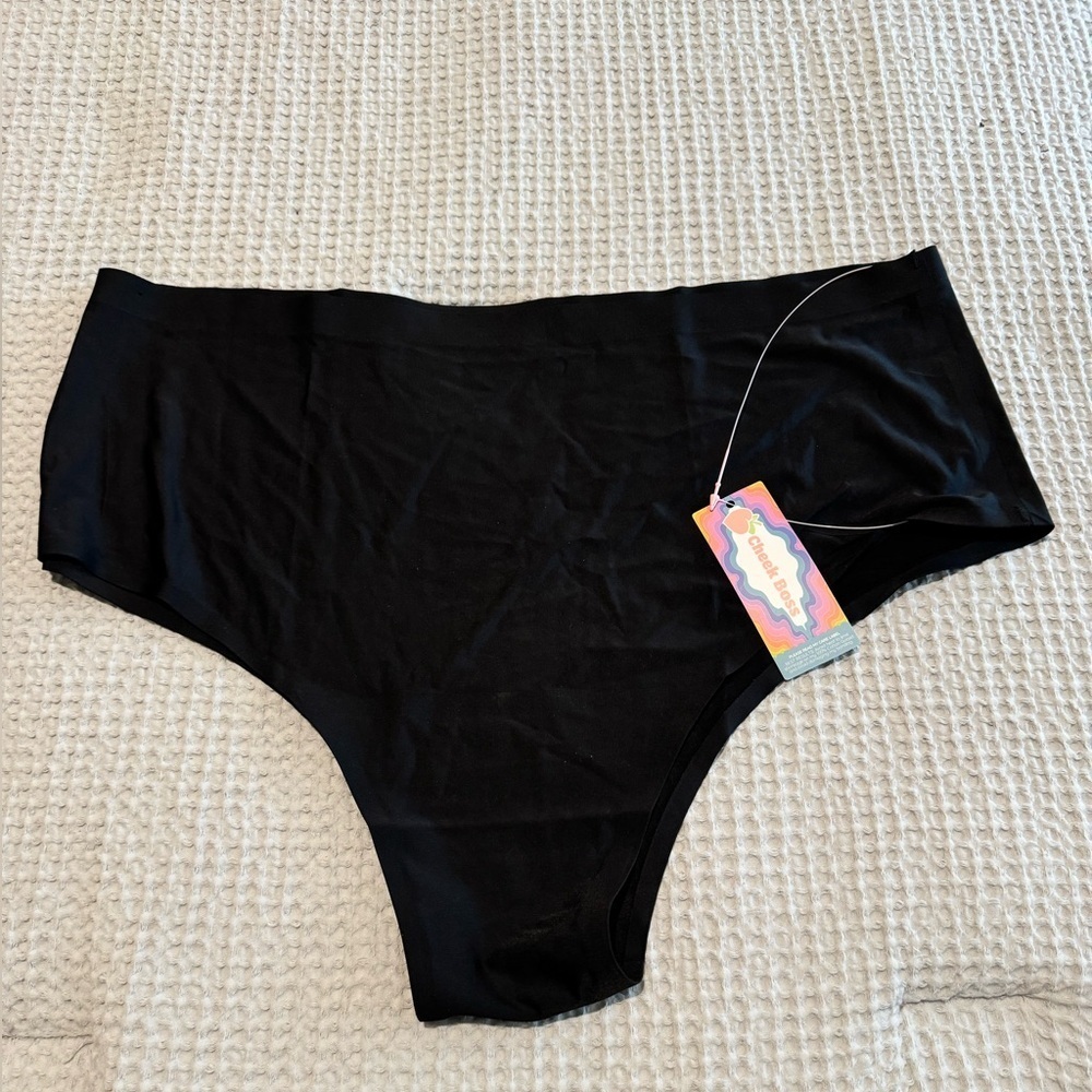 NEW Cheekboss Seamless Smooth Briefs Womens Plus Black 3X NWT